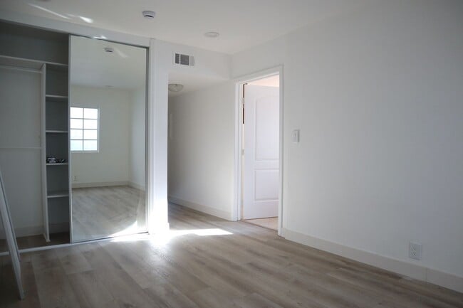 Foto del edificio - Pico Robertson 1bed1bath Apartment