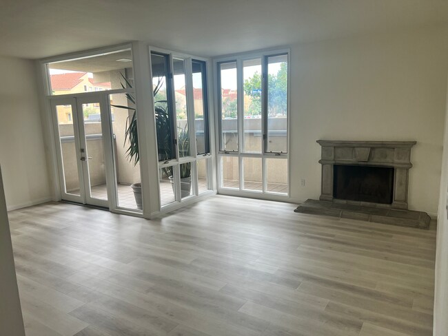 Living Room - 3956 Nobel Dr #101