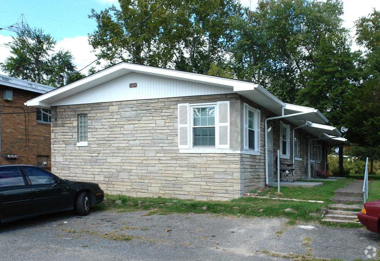 36093611 Kanawha Ave SE, Charleston, WV 25304 Apartments in