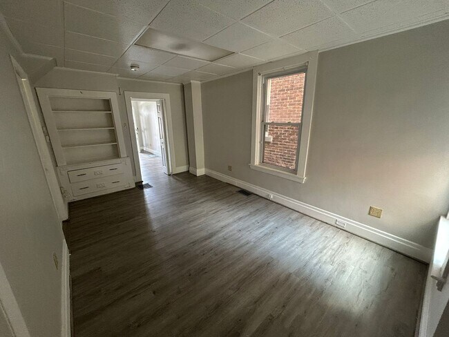 Foto del edificio - Newly Renovated 2 Bedroom 1.5 Bath in Dormont!
