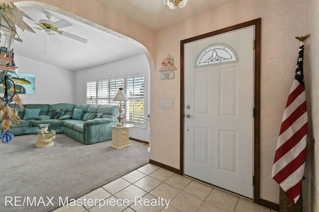Building Photo - 3 br, 2 bath House - 2966 SE CATES CIRCLE
