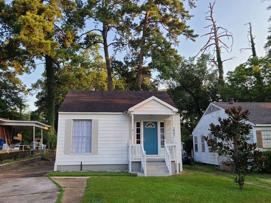 645 College St, Shreveport, LA 71104 House Rental in Shreveport, LA
