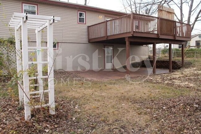 Building Photo - 5637 NE Lancaster St