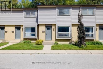 Building Photo - 253-253 Taylor St