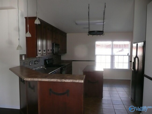 Foto del edificio - 218 Shadow Cove Dr SW