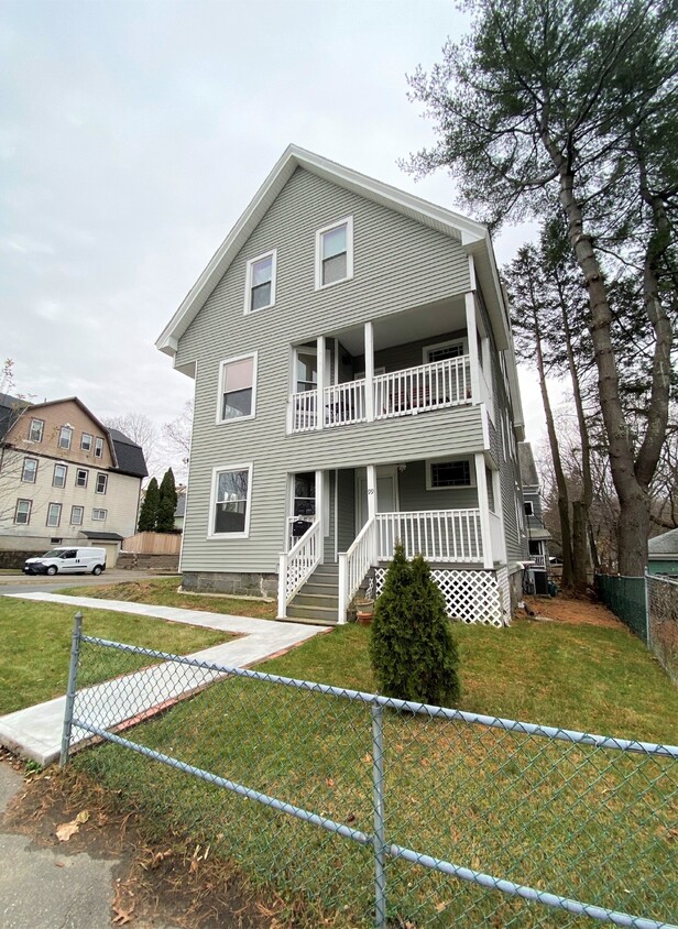 Primary Photo - Modern and Spacious 2-Bedroom Rental in Wo...