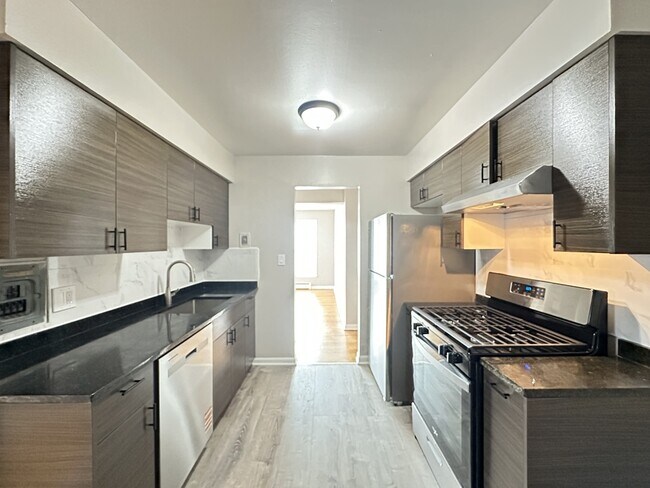 Foto del edificio - 430 Stevens Dr