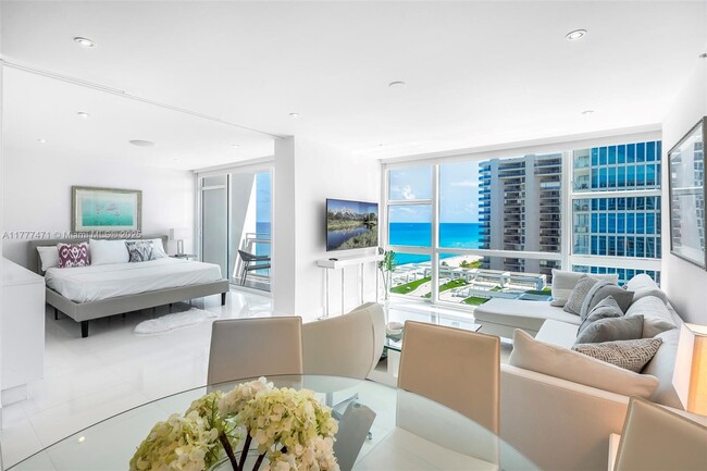 Building Photo - 6801 Collins Ave