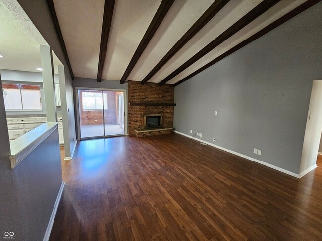 Foto del edificio - 3121 Shadow Brook Dr