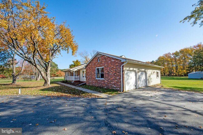 Foto del edificio - 105 King George Ct