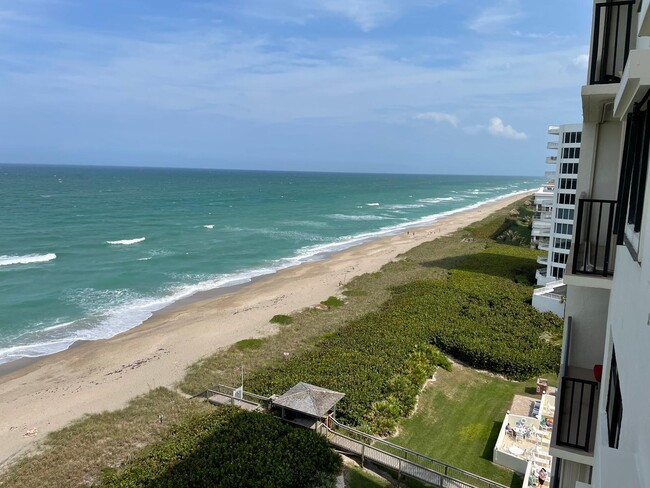 Foto del edificio - 10044 S Ocean Dr
