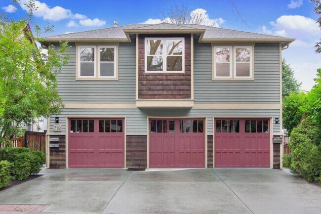 Photo - 718 26th Ave S House