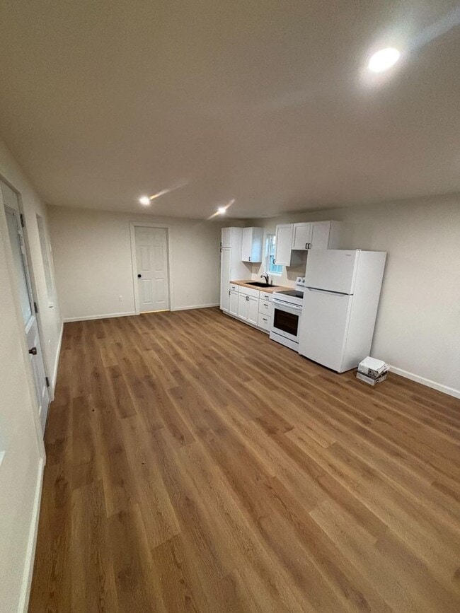 Building Photo - Cranfield Resort