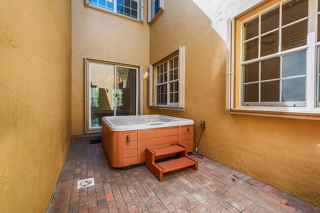 Foto del edificio - 2502 NW 4th St