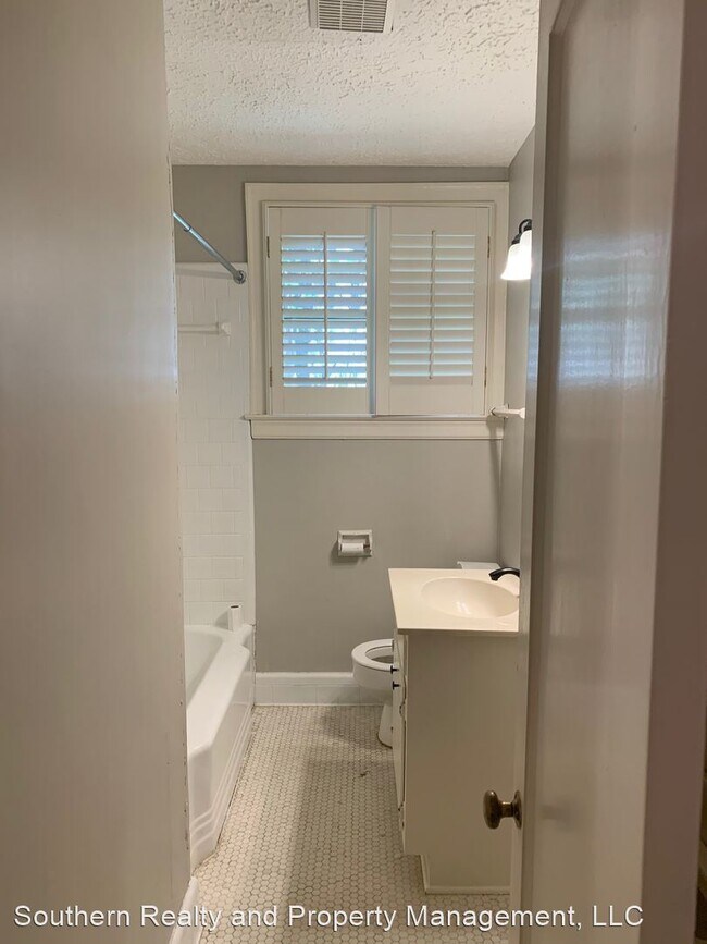 Foto del edificio - 3 br, 2 bath House - 3381 Dartmouth Circle