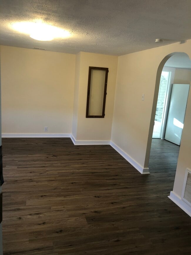 Foto del edificio - 68 Perry Ave