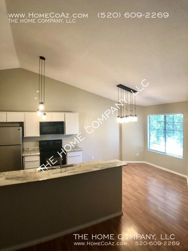 Foto del edificio - 5614 S Wood Crest Dr