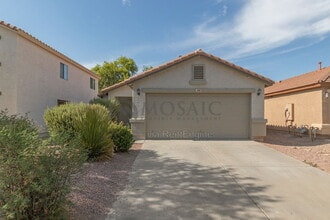 Building Photo - 398 E Daniella Dr