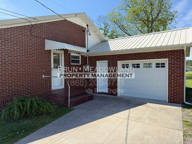 Building Photo - 3239 Morganton Rd
