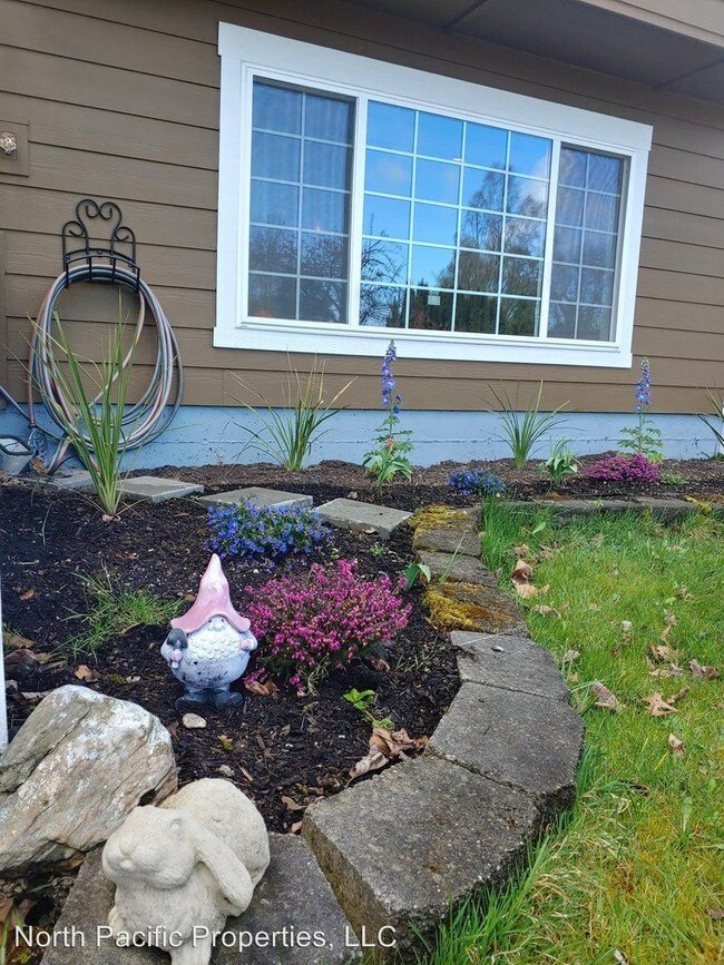 Building Photo - 4 br, 3 bath House - 512 75th Pl SW