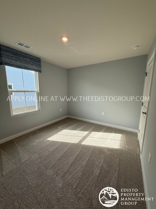 Building Photo - Brand-New 2 Bedroom, 2 Bath Home in Amenity-Rich HOA Community