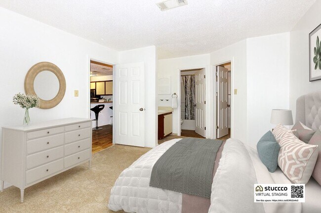 Foto del edificio - 103 Stratford Dr