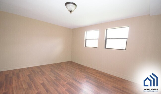Foto del edificio - Beautiful 3 bedroom 2 bathroom home in Col...