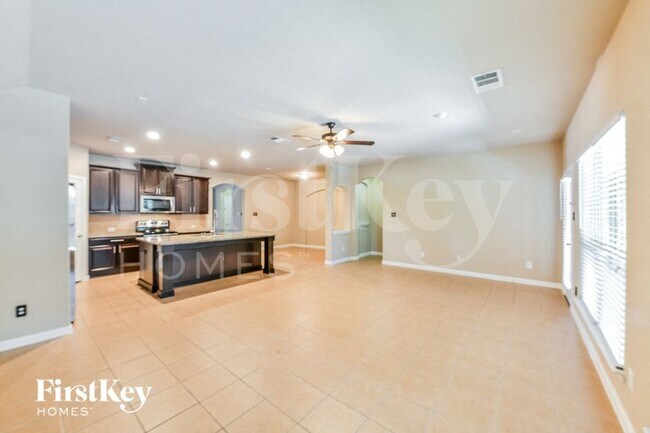 Building Photo - 649 Bent Oak Dr