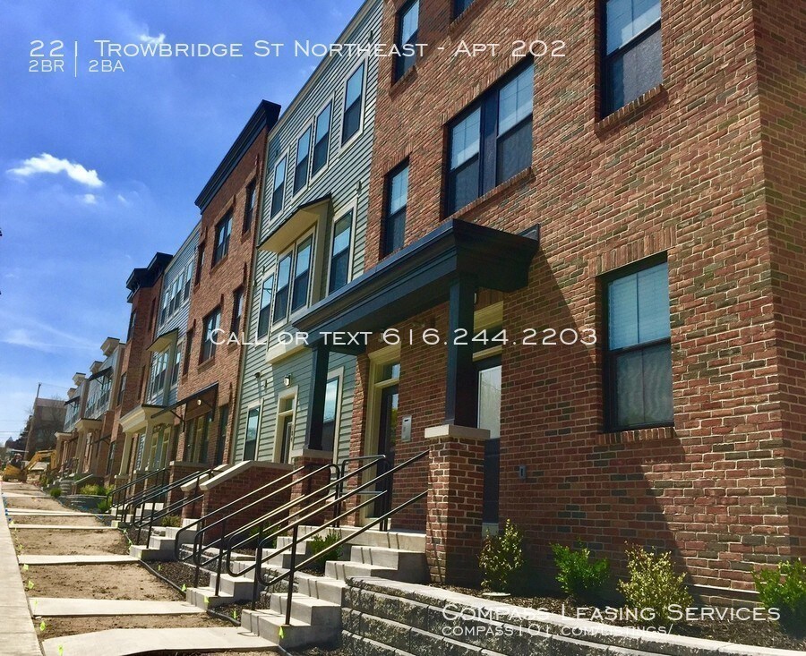 Primary Photo - 221 Trowbridge St NE