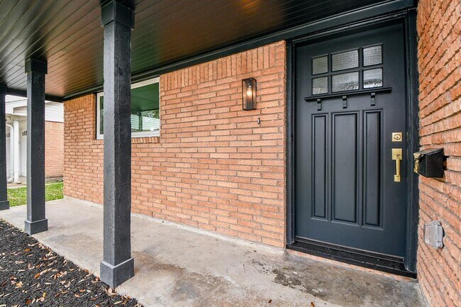 Foto del edificio - 2310 Willowby Dr