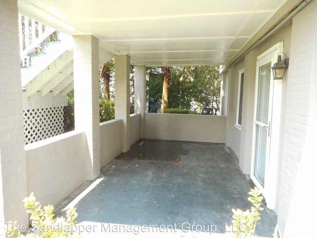 Building Photo - 671 Cedar Point Dr