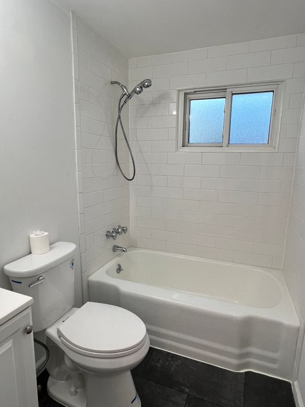 Foto del edificio - 4107 E Chester Dr