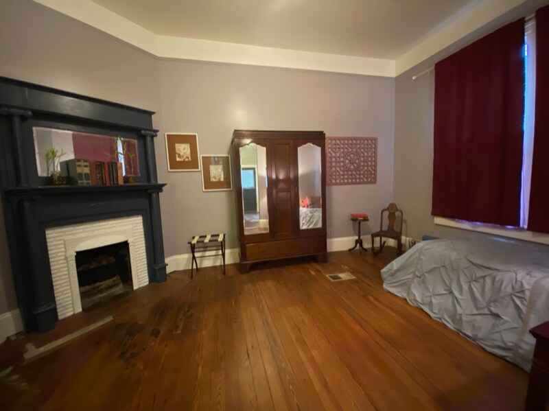 Foto principal - 203 W 35th St
