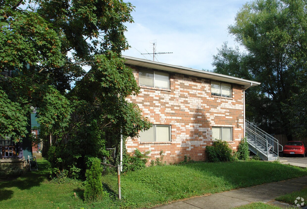 Building Photo - 1007-09 Harrison Ave