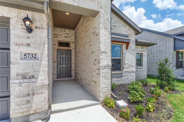 Building Photo - 5732 Brookville Dr