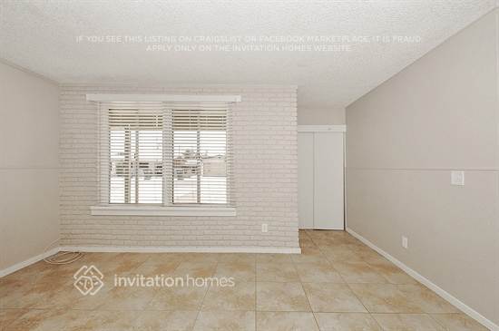 Building Photo - 4131 N 74th Dr