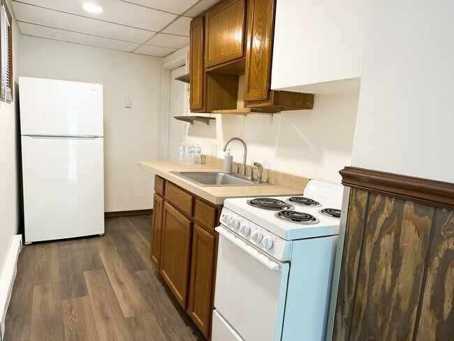 Foto del edificio - 565 Brockway Ave