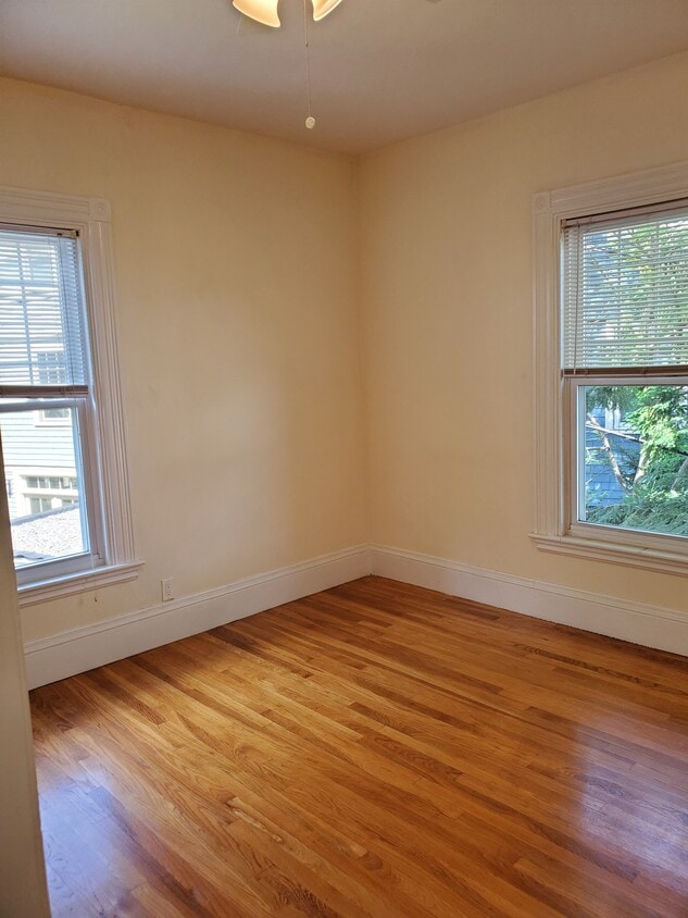 Primary Photo - 27 Hammond St
