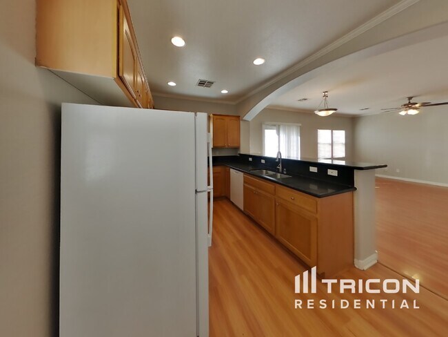 Foto del edificio - 5432 Flowing Spring St