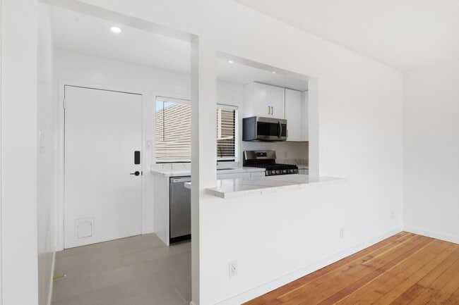 Building Photo - 3244 Balboa St