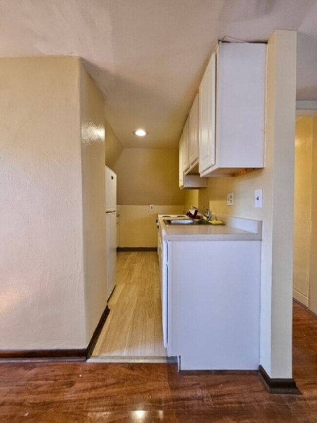 Foto del edificio - 546 Greenfield Ave