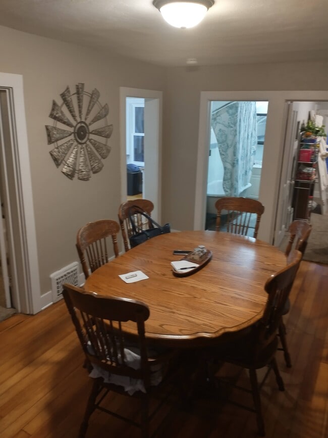 Dining Room - 426 W Chestnut St