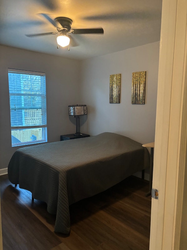 Foto principal - 1624 N Cherry St