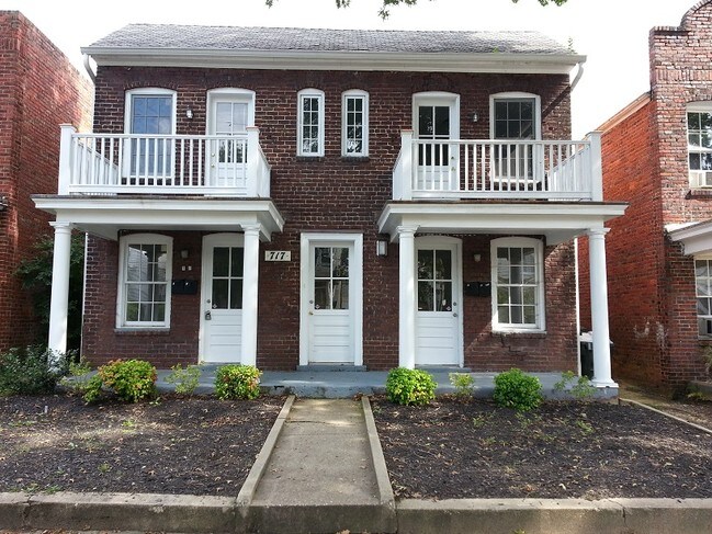Building Photo - 717 Chimborazo Blvd