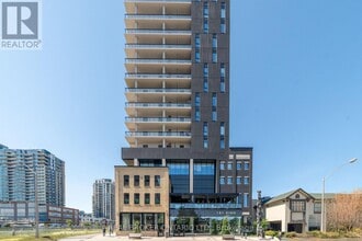 Building Photo - 181 King St S