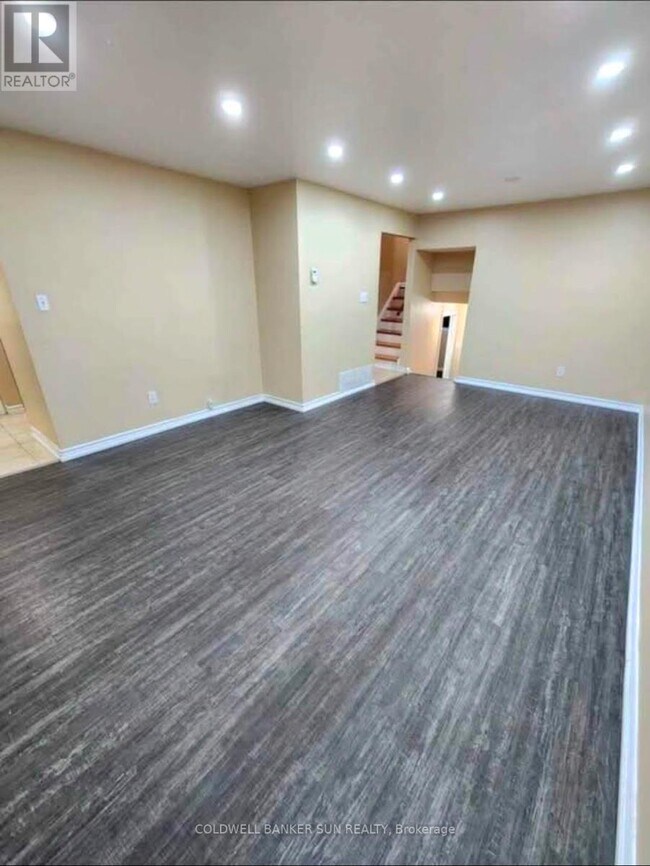 Photo du bâtiment - 59 Flowertown Ave