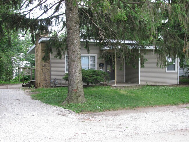 Building Photo - 25 Leichner Dr