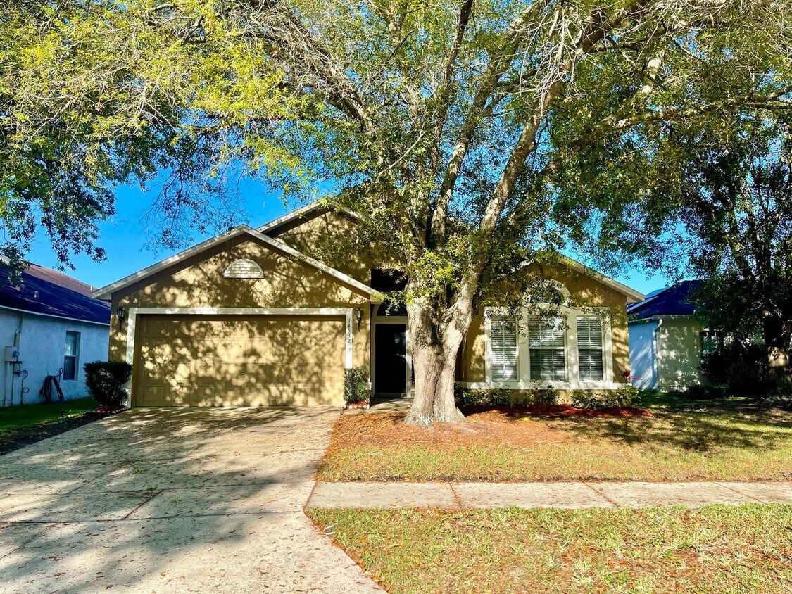 Primary Photo - GREAT HOME 4/2 IN ASHINGTON PARK IN EAST O...