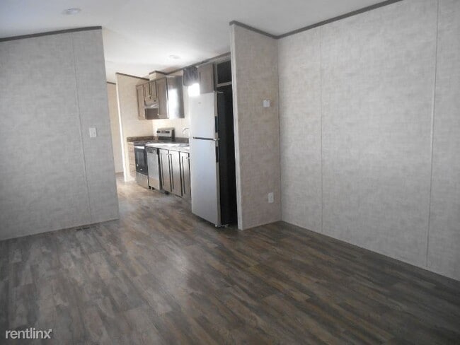 Building Photo - 2 br, 2 bath Mobile Home - 627 Duganne Ln ...