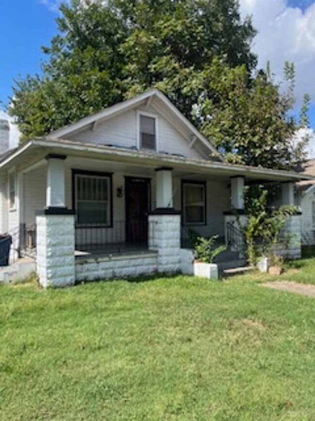 Building Photo - 622 S 20th St